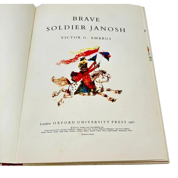 Brave Solider Janosh Victor G  Ambrus Oxford Press 1967 First Edition HC Hungary - Picture 6 of 10